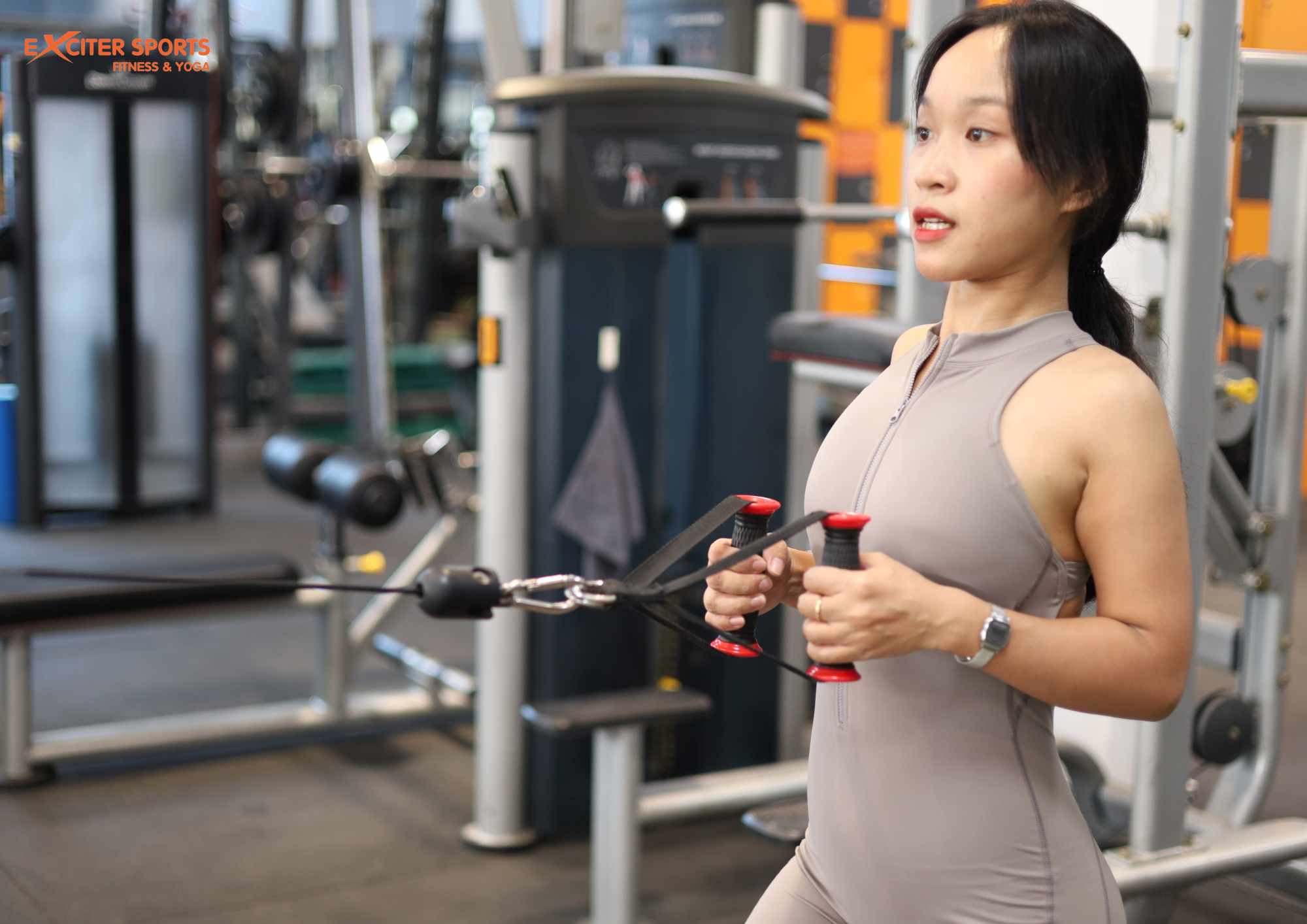 Kết hợp Yoga và Gym – Giải pháp toàn diện cho dân văn phòng