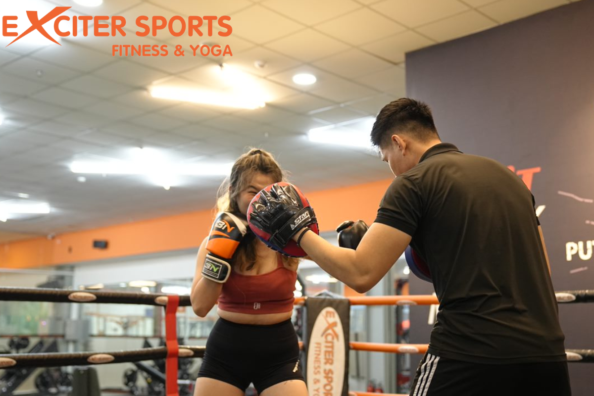 "Boxing Exciter Sports Tam Bình và Sức Khỏe Vững Chắc"