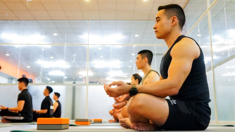 Yoga Quận 2: Triển Khai và Thực Hành Sức Khỏe và Sự Thư Thái